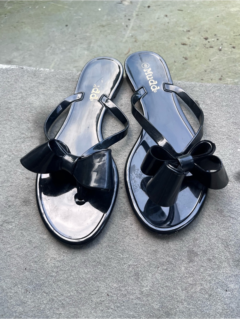 Mudd Black Jelly Bow Flip Flop Sandals